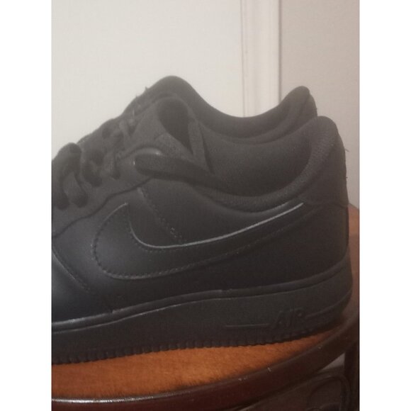 WOMEN Nike Air Force 1 '07 Low Triple Black DD8959 001 Sz 10.5 - Picture 11 of 15
